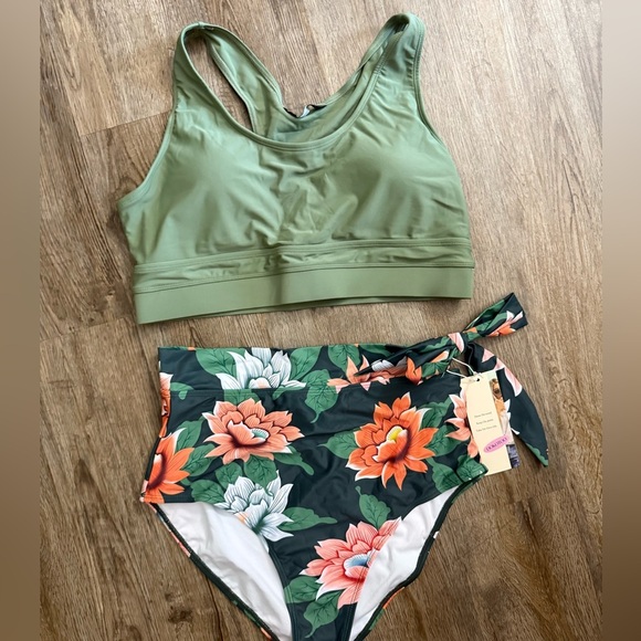 High Waisted Floral Tankini Swimsuit - Picture 2 of 10